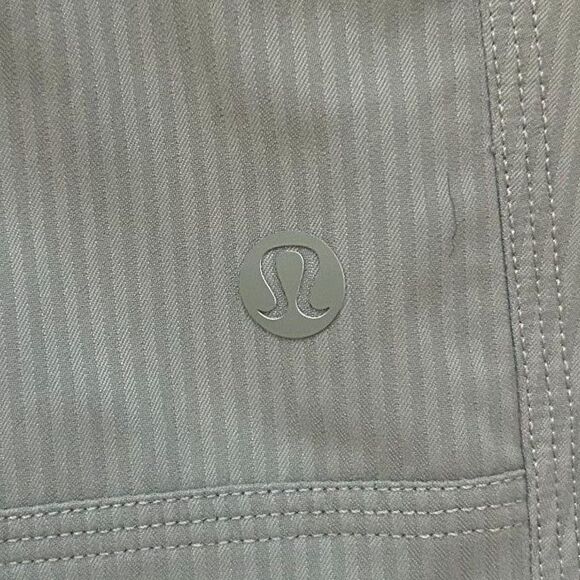 Lululemon Dance Studio Relaxed-Fit Mid-Rise Cargo Pant Grey Eucalyptus, Size XS - Picture 7 of 8